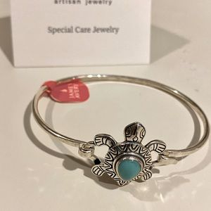 Retired James Avery turquoise turtle hook bracelet large 2.5